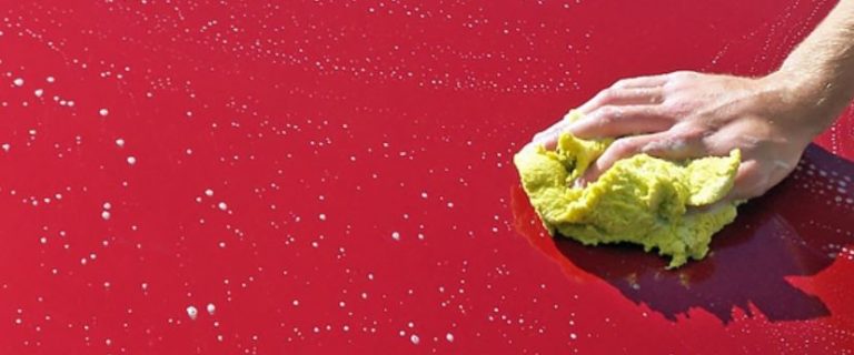 How to quickly clean your car