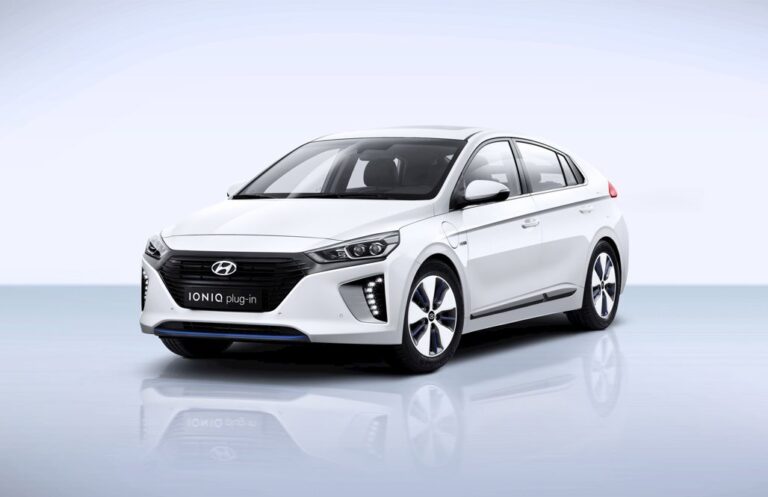 How to Buy a Used Hybrid Car: A Complete Guide