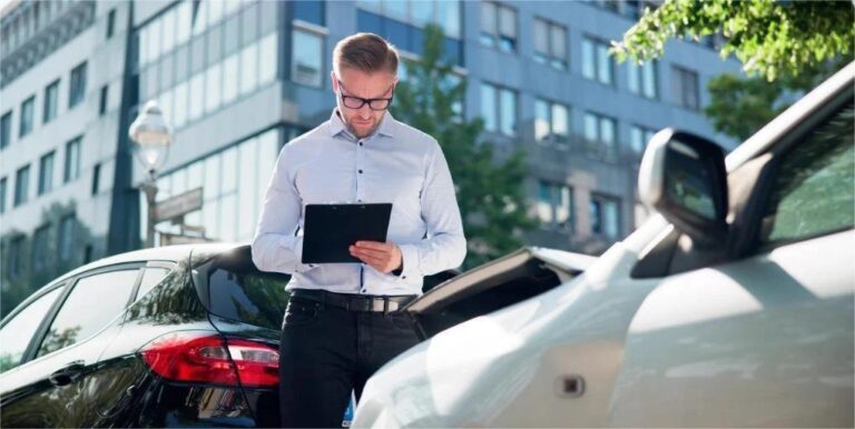 How to Handle an Auto Insurance Adjuster Like a Pro